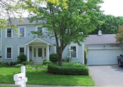 Short-sale Listing in ROSEMARY LN GURNEE, IL 60031