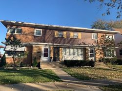 Short-sale in  OAK ST Des Plaines, IL 60016