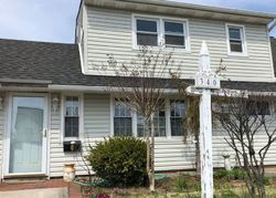 Short-sale in  TWIN LN S Wantagh, NY 11793