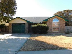 Short-sale in  SW ROLLING HILLS DR Lawton, OK 73505