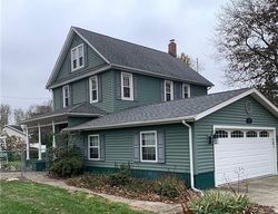 Short-sale in  SUMMIT RD Barberton, OH 44203