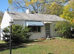 Short-sale in  S BURNETT RD Springfield, OH 45505