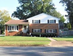 Short-sale in  HEUTTE DR Norfolk, VA 23518