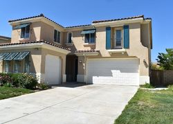 Short-sale in  HONEY MAPLE ST Canyon Country, CA 91387