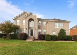 Short-sale in  VESPASIAN CIR Chesapeake, VA 23322