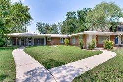 Sheriff-sale Listing in BRYN MAWR DR SAN ANTONIO, TX 78209