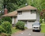 Short-sale Listing in BLUE HILLS AVE BLOOMFIELD, CT 06002