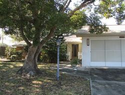 Short-sale in  HAMLET CIR Spring Hill, FL 34606