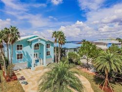 Short-sale Listing in SURFSIDE BLVD APOLLO BEACH, FL 33572