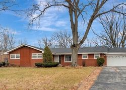 Short-sale in  ATTICA RD Olympia Fields, IL 60461