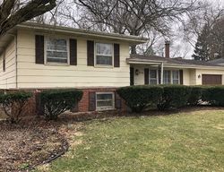 Short-sale in  CYPRESS DR Glen Ellyn, IL 60137