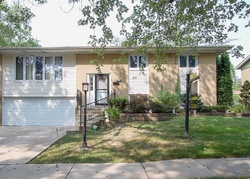 Short-sale in  WILLOW LN Oak Forest, IL 60452