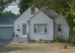 Short-sale in  E WASHINGTON ST Round Lake, IL 60073