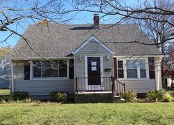 Short-sale in  HIGHVIEW AVE New Britain, CT 06053