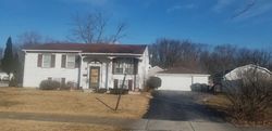 Short-sale Listing in E MAPLE DR GLENWOOD, IL 60425