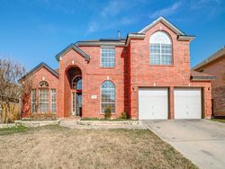 Short-sale in  DELORES DR Grand Prairie, TX 75052