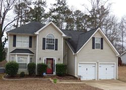  Manor Creek Dr, Douglasville GA