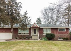 Short-sale Listing in BENTLEY AVE WILLOWBROOK, IL 60527