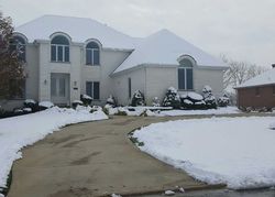 Short-sale Listing in S BRISTOL LN MONEE, IL 60449