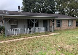 Short-sale in  PONDEROSA DR S Semmes, AL 36575