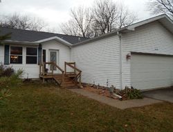Short-sale Listing in HICKORY TER CRYSTAL LAKE, IL 60014