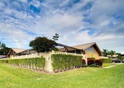 Short-sale in  EAGLE LAKE DR Palm Beach Gardens, FL 33418