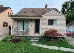 Short-sale in  THOMAS ST Lincoln Park, MI 48146