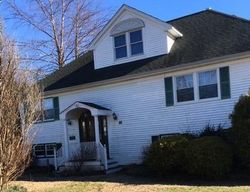 Short-sale in  MANITTO PL Oceanport, NJ 07757