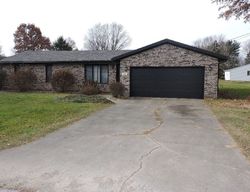 Short-sale in  N BOBBER LN Warsaw, IN 46582