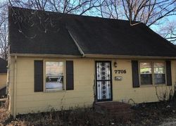 Short-sale in  E 50TH TER Kansas City, MO 64129