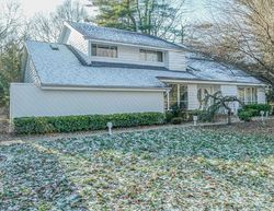 Short-sale in  HUNTING HILL DR Huntington Station, NY 11746