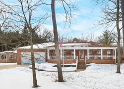 Short-sale Listing in N WALTSHIRE LN MCHENRY, IL 60051