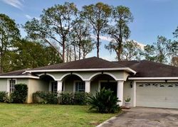 Short-sale in  DEERFIELD DR Lutz, FL 33558