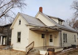 Short-sale in  W 8TH AVE Hutchinson, KS 67501