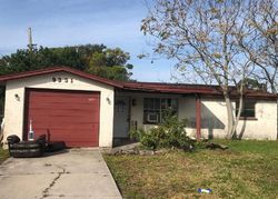 Short-sale Listing in CRABTREE LN PORT RICHEY, FL 34668