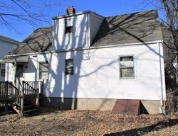 Short-sale in  ELIZABETH ST New Haven, CT 06511