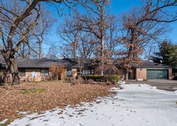 Short-sale in  W COUNTY LINE RD Barrington, IL 60010