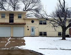 Short-sale in  SE 35TH TER Topeka, KS 66605