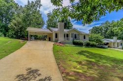  Oakdale Dr, Douglasville GA