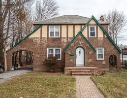 Short-sale in  MEADOWBROOK RD Hempstead, NY 11550