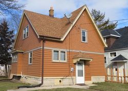 Short-sale in  N 42ND ST Milwaukee, WI 53209