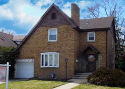 Short-sale in  BELLWOOD AVE Bellwood, IL 60104