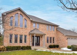 Short-sale in  BIG WOODS DR Batavia, IL 60510