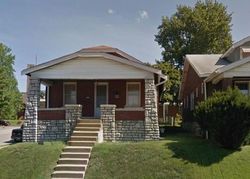 Short-sale Listing in BINGHAM AVE SAINT LOUIS, MO 63116