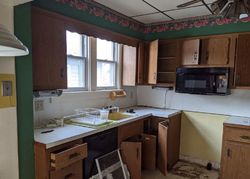 Short-sale Listing in PHOENIX AVE SCHENECTADY, NY 12308