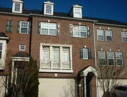 Short-sale in  MONMOUTH ST Fairfax, VA 22030