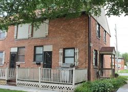 Short-sale in  EAST AVE La Grange, IL 60525