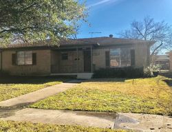  Neosho Dr, Dallas TX