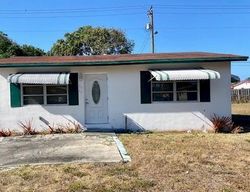 Short-sale in  NW 15TH CT Fort Lauderdale, FL 33311