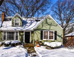 Short-sale in  GARDNER RD Flossmoor, IL 60422